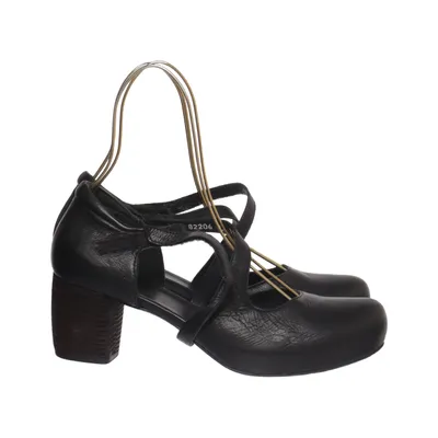 Escarpins (Noir) de Think! Cuir