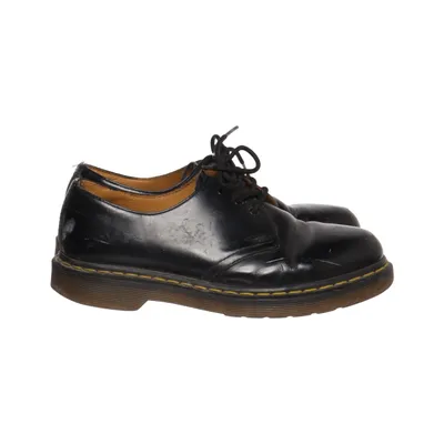 Derbyskor (1461) från Dr. Martens