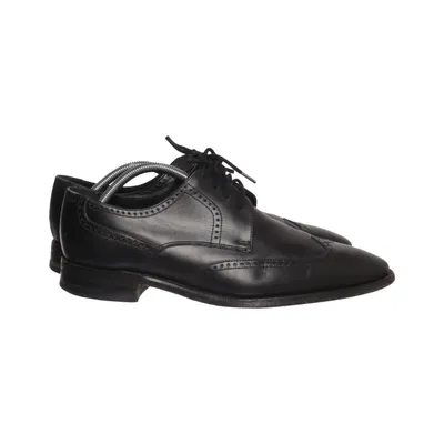 Brogues (Svart) från Loake
