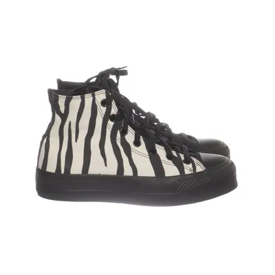 Trainers (Black, White) from Converse