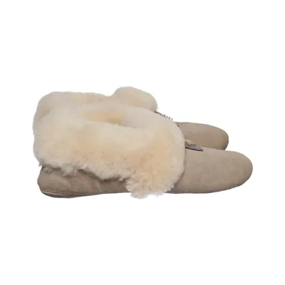 Slippers (Beige) from Canada Snow