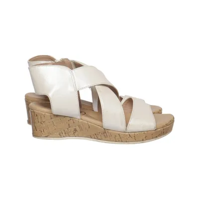 Wedges (White) from Zoey