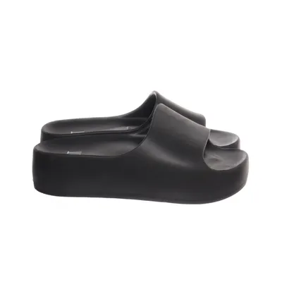 Slip-ins (Black) from Xit