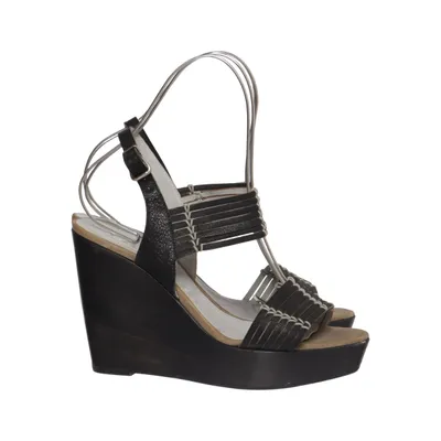 Wedges (Black, White) from Paco Gil