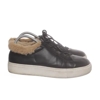 Sneakers (Black, Beige) from NLY Shoes