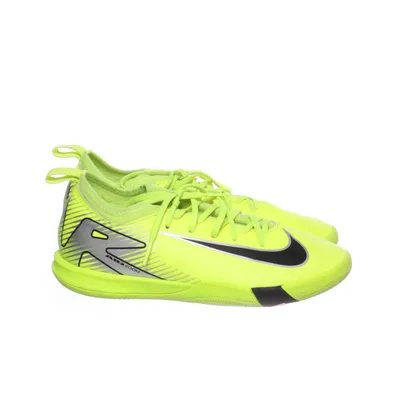 Trainers (Yellow) from Nike