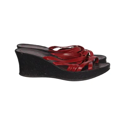 Wedges (Red, Black) from Taxi