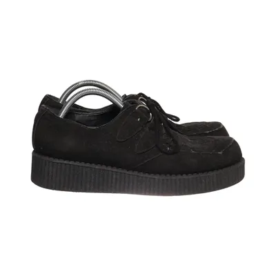 Sneakers (Black) from Niche