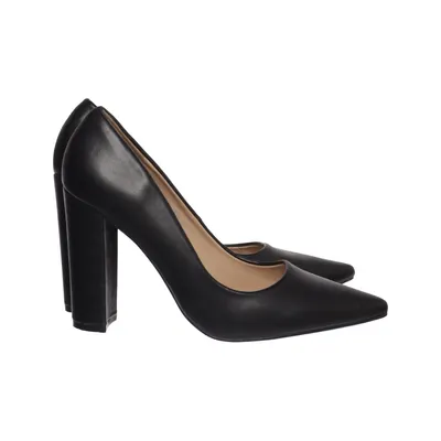 Pumps (Black) from Lisa-w