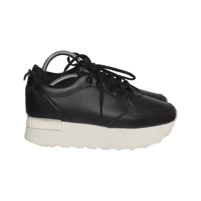 Sneakers (Black, White) from K.Cobler