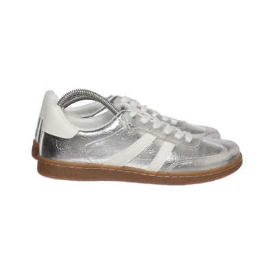 Sneakers (Silver, White) from Graceland