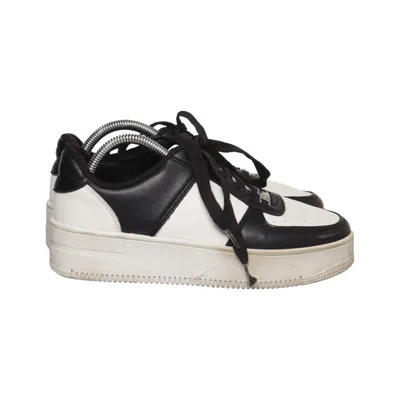 Sneakers (Svart, Vit) från New Yorker