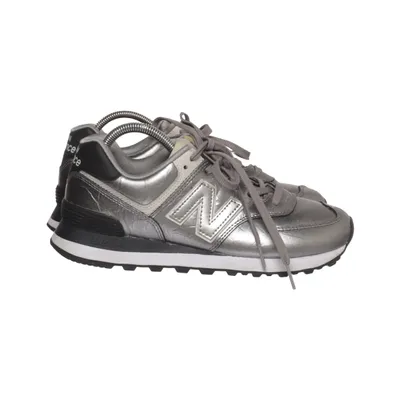 Sneakers (Silverfärgad) från New Balance