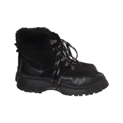 Bottes à lacets (Noir) de Girlhood