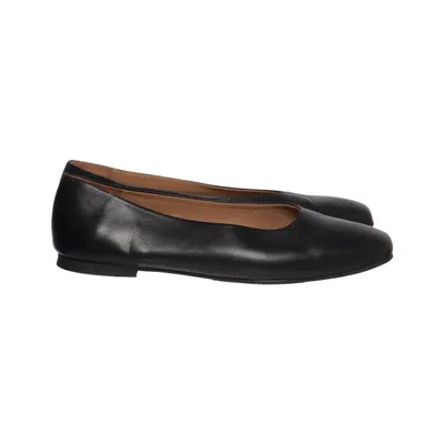 Ballet flats (Black) from Flattered