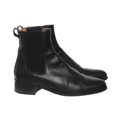 Chelsea boots (Black) from Flattered