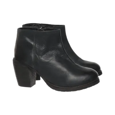 Heeled boots (Black) from Complement