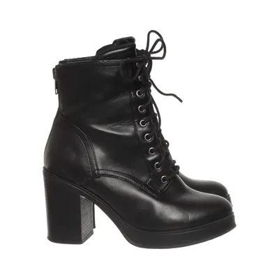 Heeled boots (Black) from Bullboxer