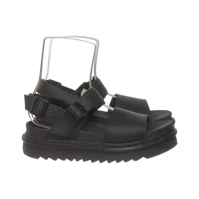 Sandaler (Voss) från Dr. Martens