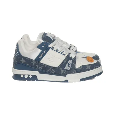 Sneakers (LV Trainer Monogram Denim) från Louis Vuitton Skinn