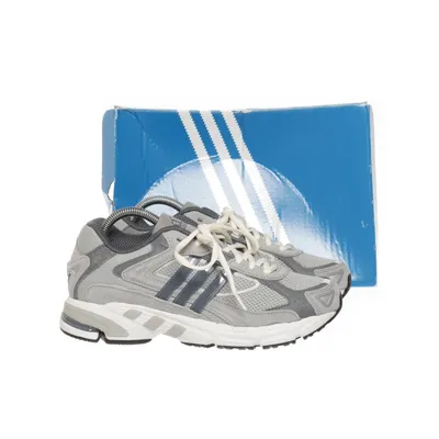 Sneakers (Response Cl) från Adidas Skinn