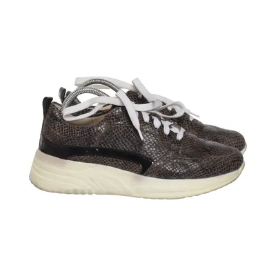 Baskets (Marron) de VitaForm Cuir
