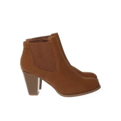 Heeled boots (Brown) from John Baner
