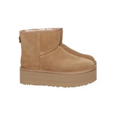 Enkellaarzen (Classic Mini Platform) van UGG Suède
