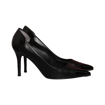 Pumps (Black) from Salvatore Ferragamo Leather