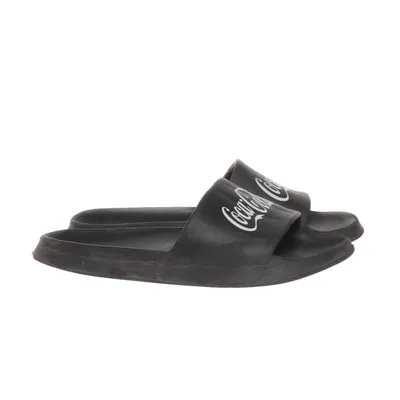 Slip-ins (Black, White) from Coca Cola