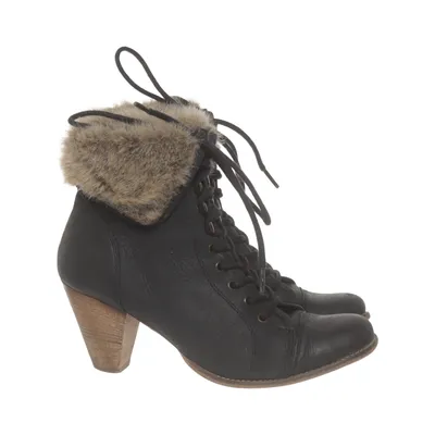 Heeled boots (Black) from Hot Ice