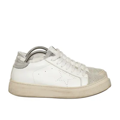 Sneakers (White, Silver) from Noclaim