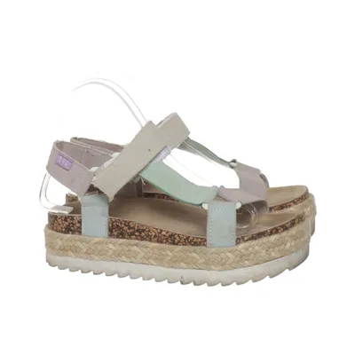 Sandals (Beige, White) from Nyc