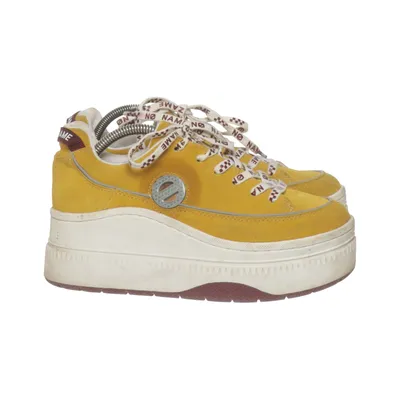 Sneakers (Yellow) from No Name Leather