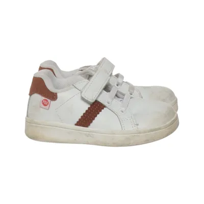 Baskets (Blanc, Marron) de Pax