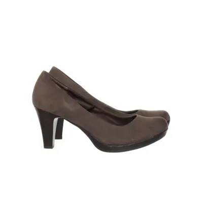 Pumps (Brown) from Venturini