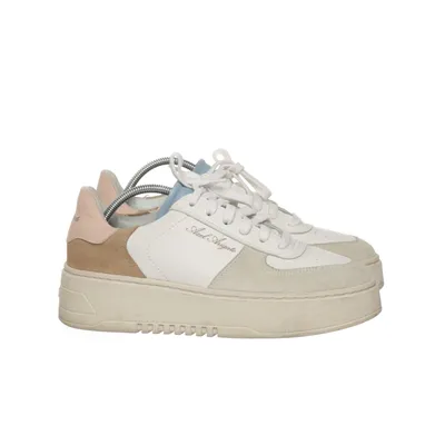 Baskets (Blanc, Gris, Rose) de Axel Arigato Cuir