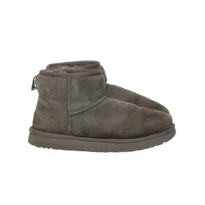 Boots (Classic Mini II) från UGG Skinn