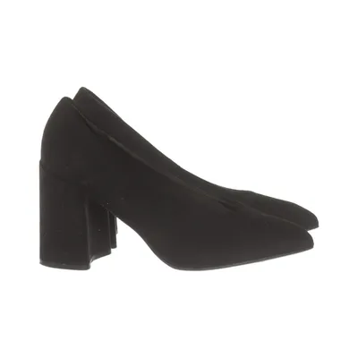 Pumps (Black) from Qupid
