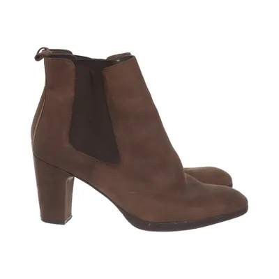 Heeled boots (Brown) from Taupage