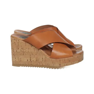 Chaussure compensées (Marron) de A Pair Cuir