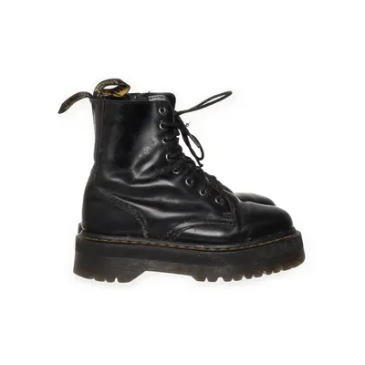 Laced boots (Black) from Dr. Martens