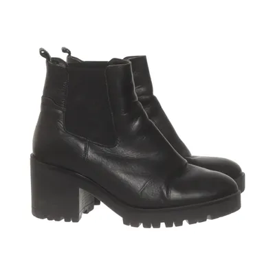 Bottes à talons (Noir) de Sacha Essentials
