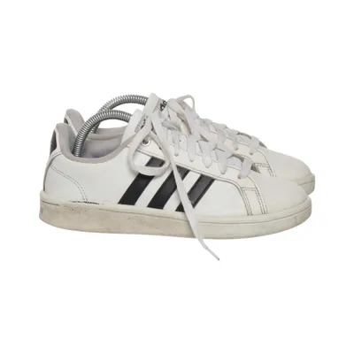 Baskets (Grand Court) de Adidas