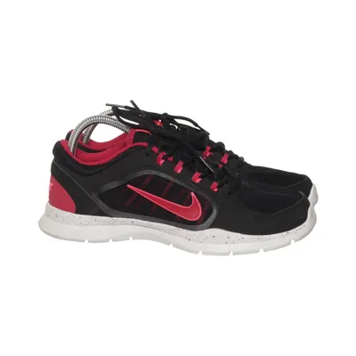 Trainers (Black, Pink, White) from Nike Training