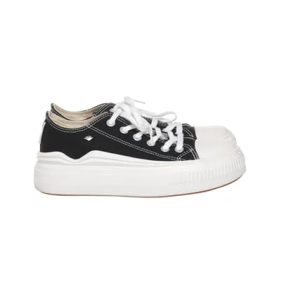 Sneakers (Black, White) from British Knights