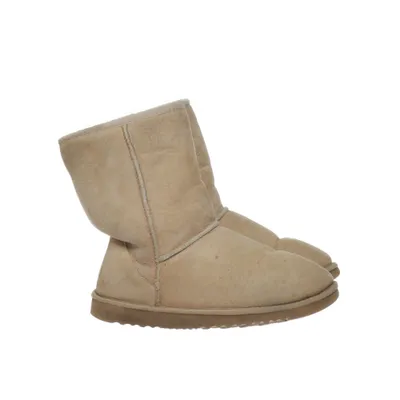 Boots (Classic Short) from UGG Suede