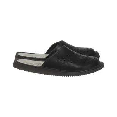Slippers (Black) from Moheda Leather