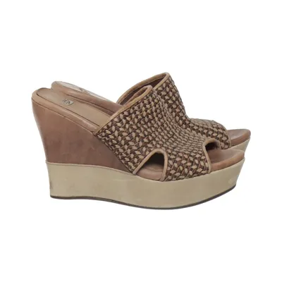 Chaussure compensées (Doha) de UGG Cuir