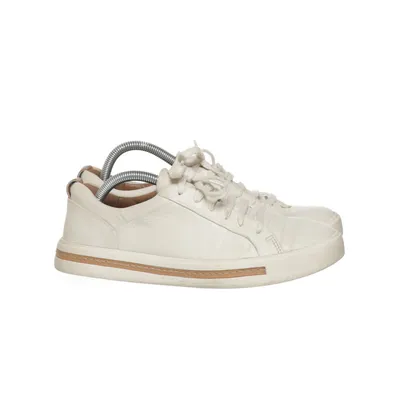 Baskets (Blanc) de Unstructured by Clarks